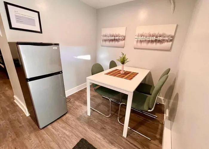 Newly Renovated Studio, Separate Entrance