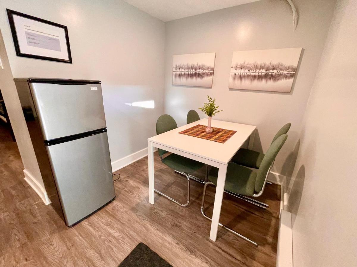 Guest house Newly Renovated Studio, Separate Entrance